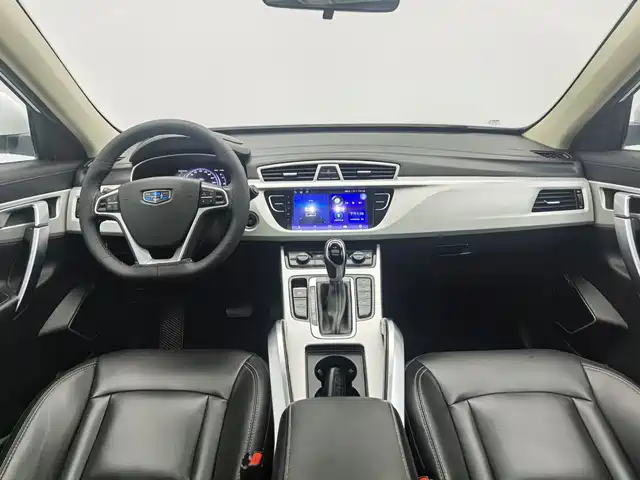 Geely Boyue 2018 1.8TD Automatic 2WD Smart Connect 4G Edition — фото 5
