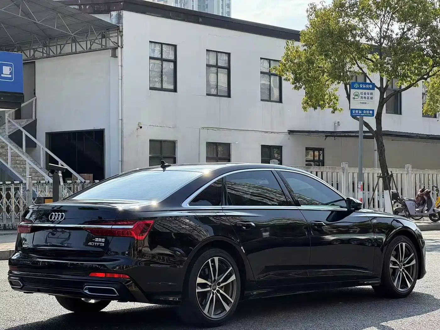 Audi A6L 2022 40 TFSI Luxury Dynamic фото 4
