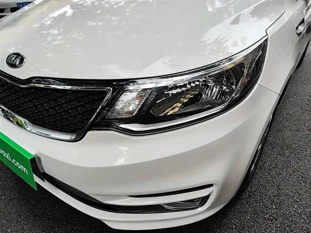 Kia K2 2015 Sedan 1.4L MT GLS фото 24