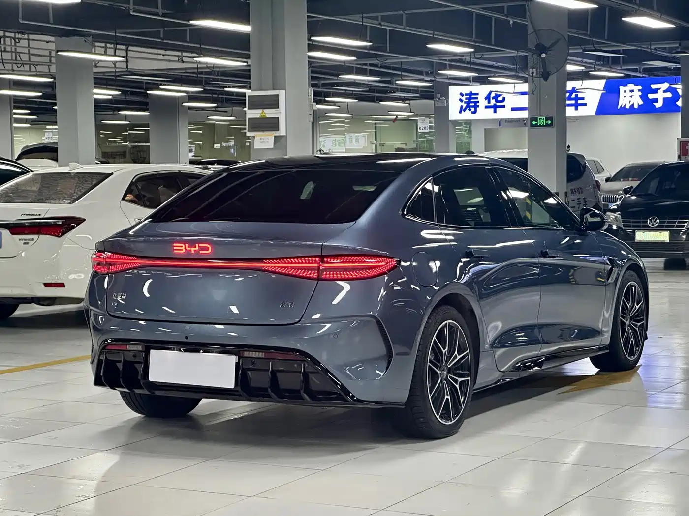 Фото 12 - BYD Seal