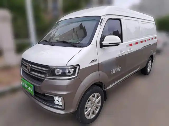  Jinbei New Hiace S 2023 1.5L Fortune Van 2/5-seater AC Version SWC15M