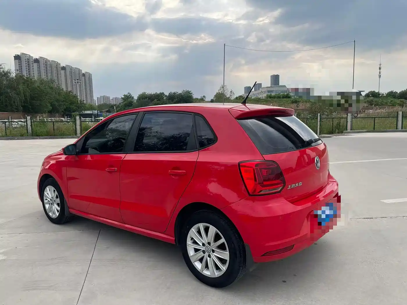 Volkswagen Polo 2014 1.6L Automatic Comfort Edition фото 4
