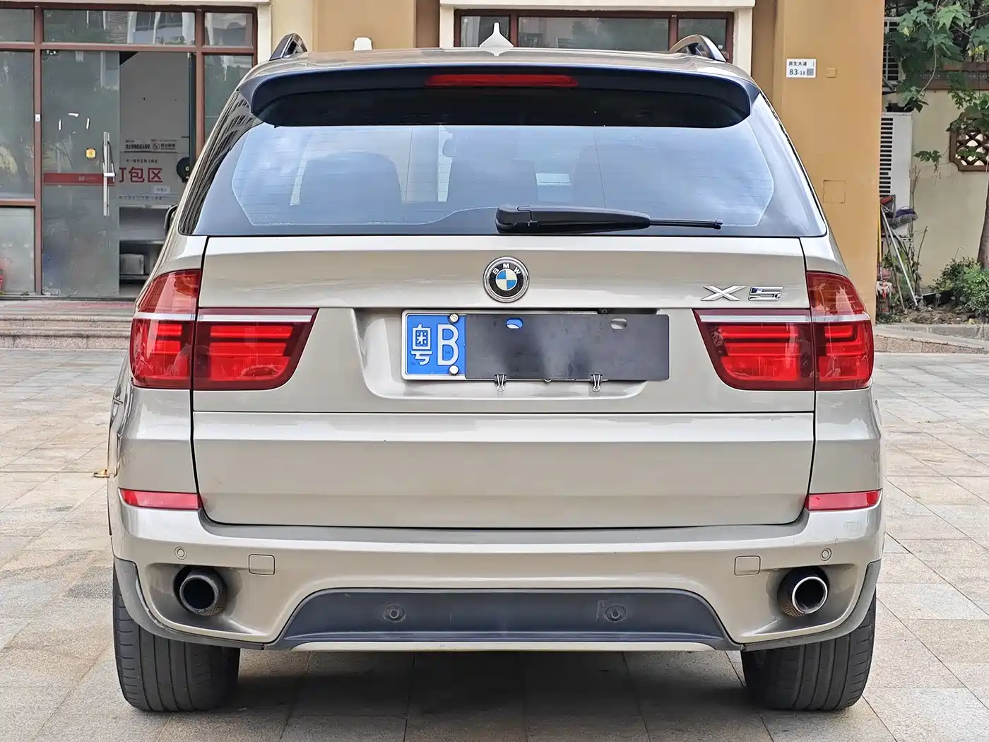BMW X5 (Import) 2011 xDrive35i Leading Edition фото 5