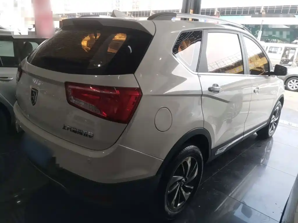 Photo 7 - Baojun 560