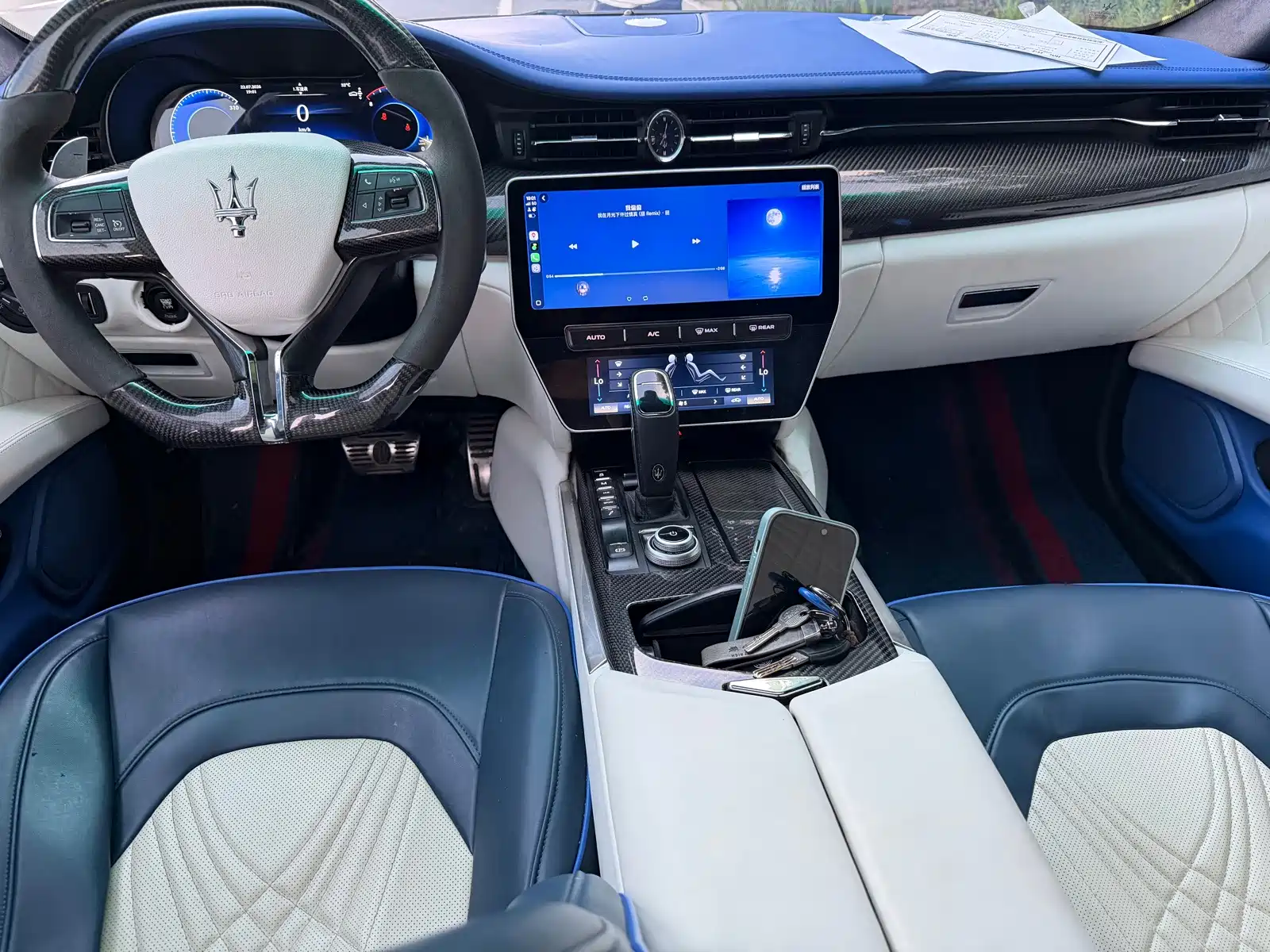 Photo 9 - Maserati Quattroporte