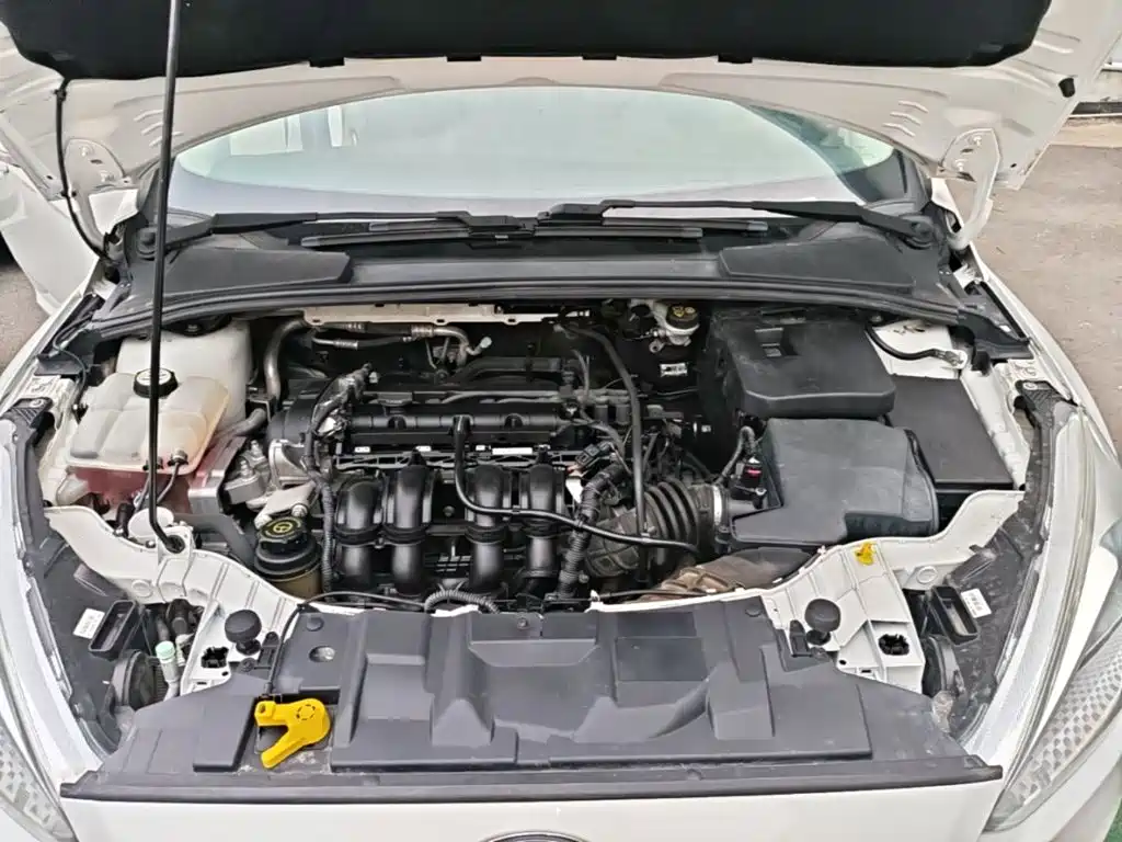 Фото 20 - Ford Focus