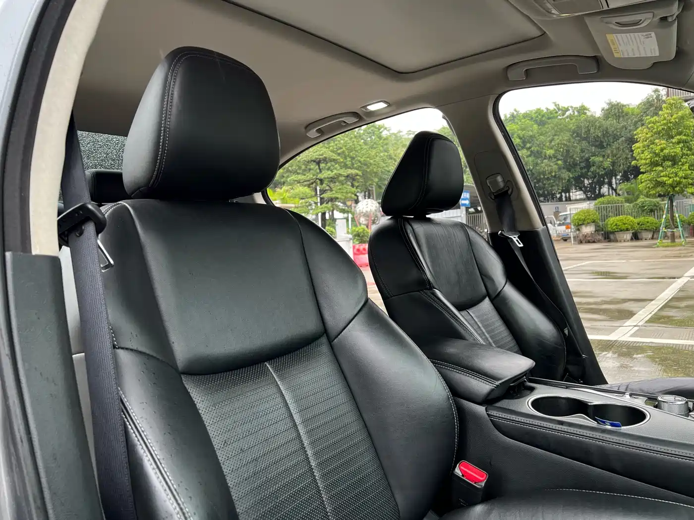 Infiniti Q50 2014 3.7L Luxury Sport фото 9
