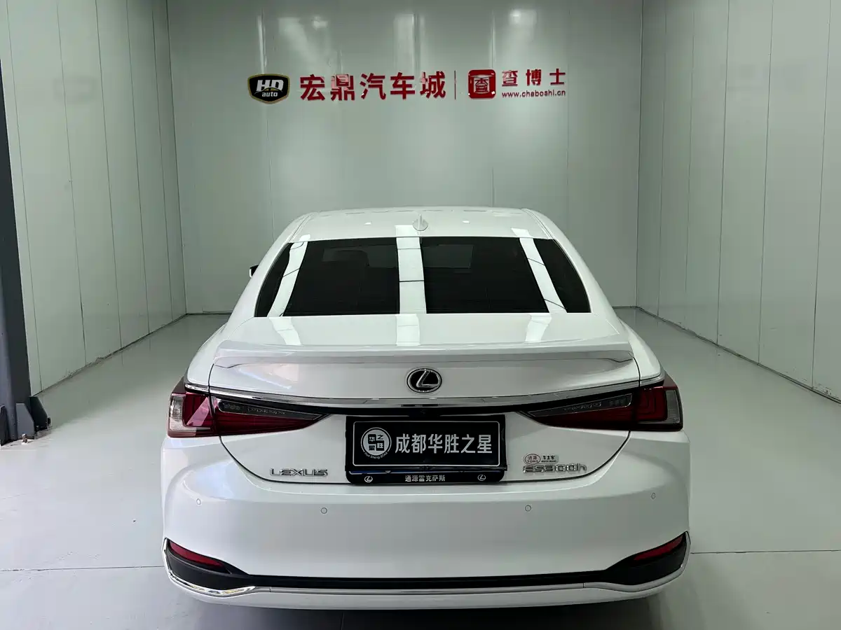 Lexus ES 2023 260 Excellence фото 4