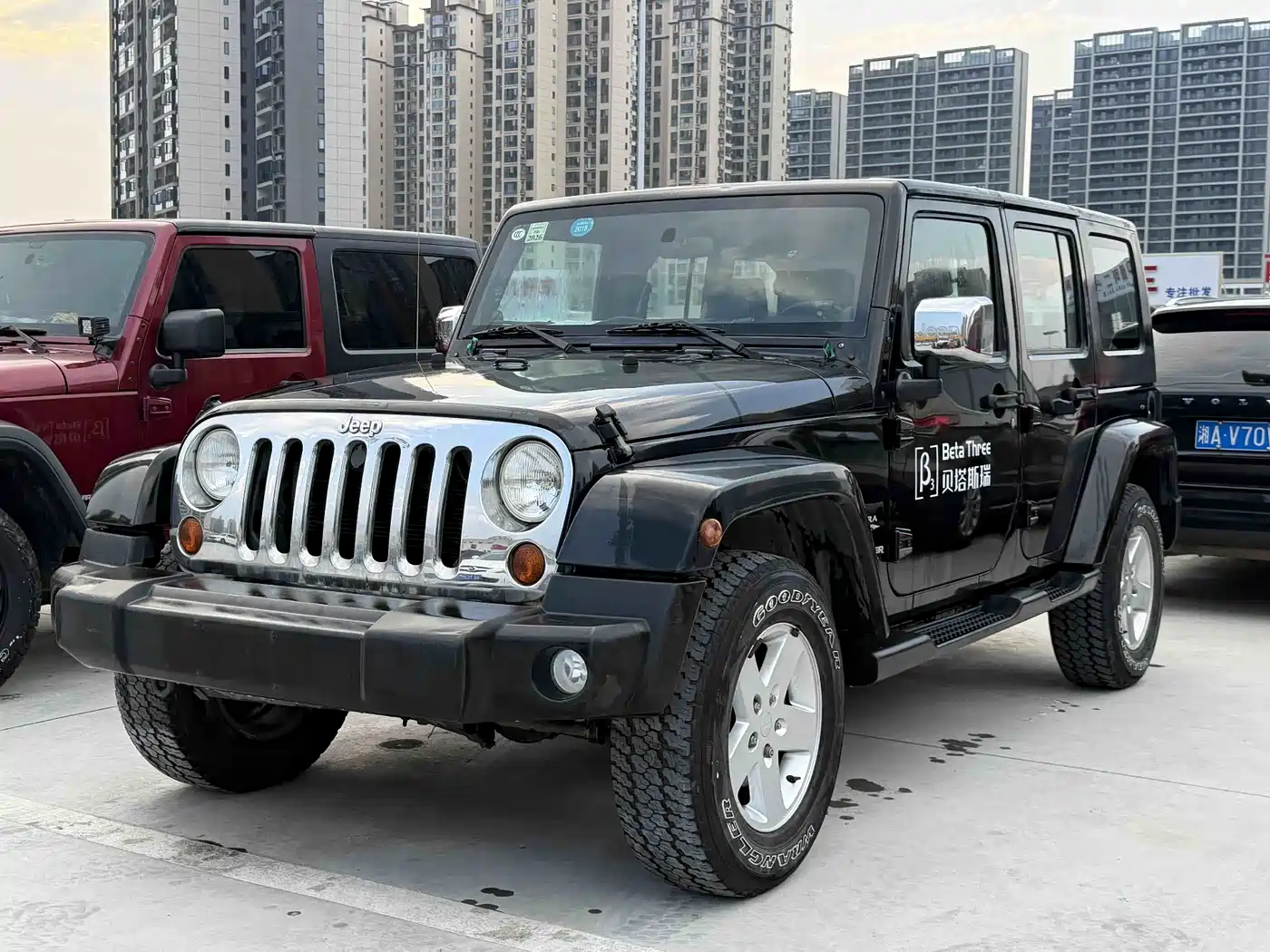 Jeep Wrangler 2010 2010 3.8L Sahara 4-Door