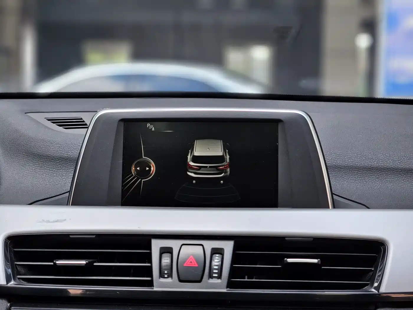 BMW X1 2016 sDrive18Li Fashion Model фото 15