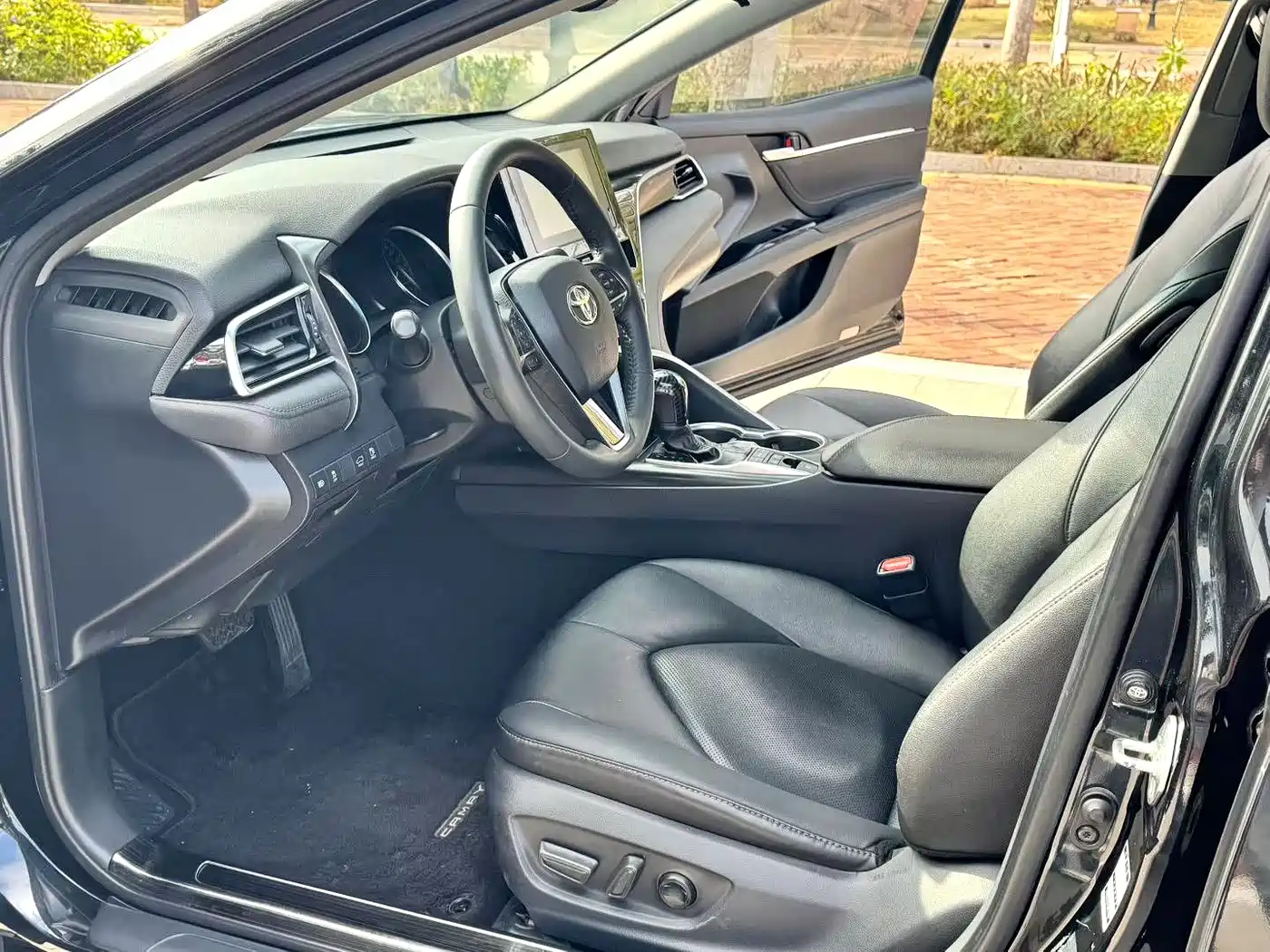 Toyota Camry 2021 Hybrid 2.5HS Fashion Edition фото 6
