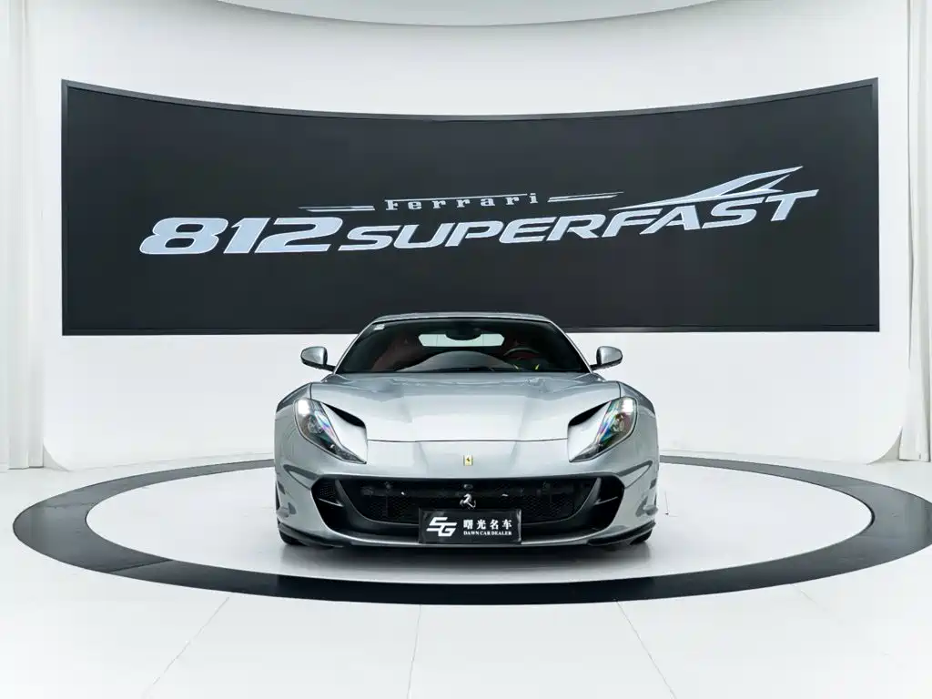 Ferrari 812 2019 2017 6.5L Superfast