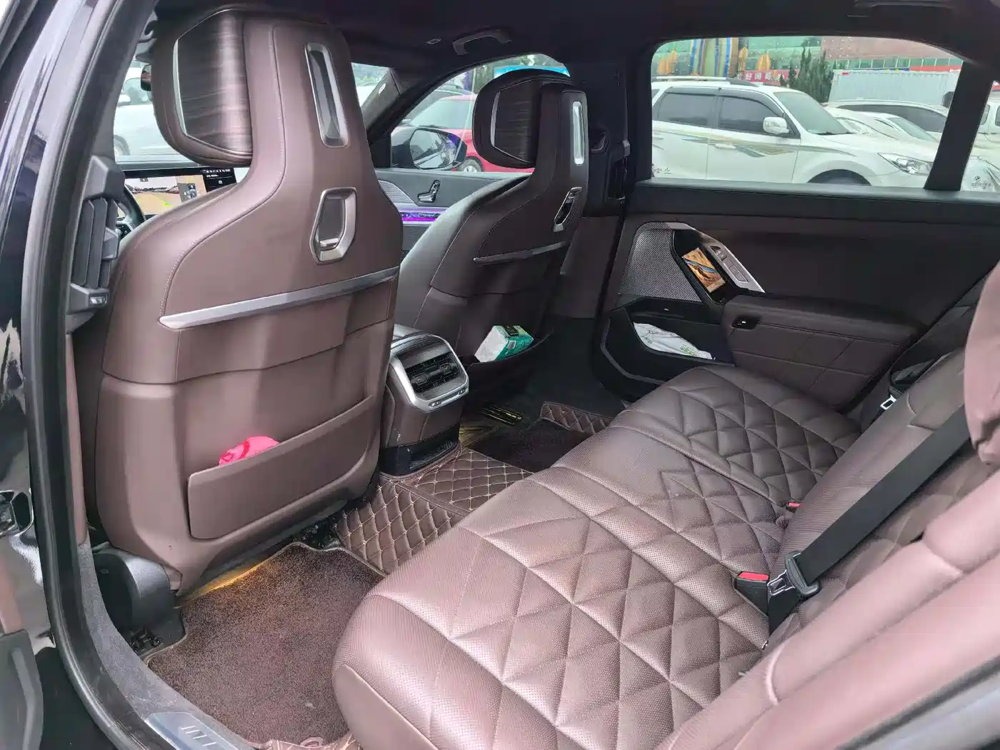 BMW 7 Series 2023 Model 740Li Leading Luxury Package фото 7