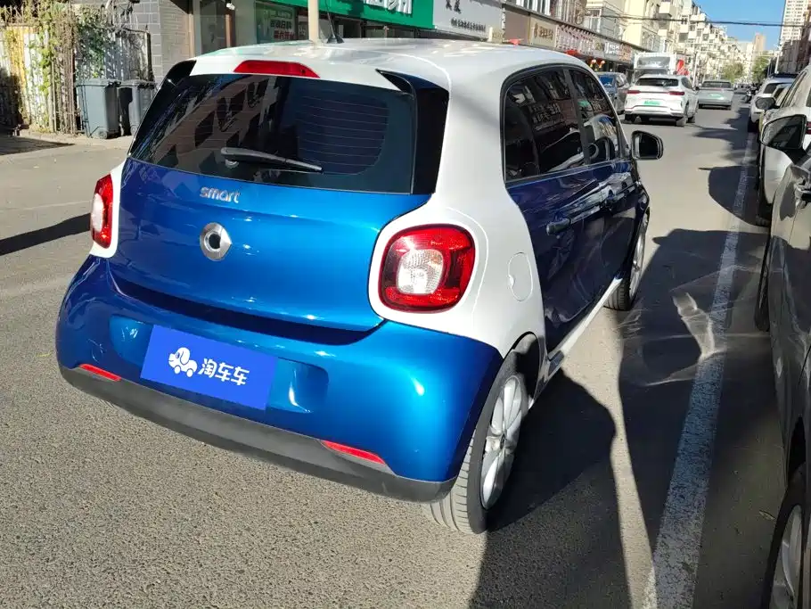 smart forfour 2018 2018 1.0L 52kW Agile Edition