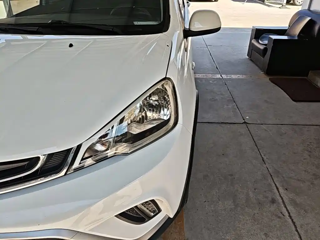 Geely Yuanjing X1 2019 2017 1.3L Auto Fun Edition