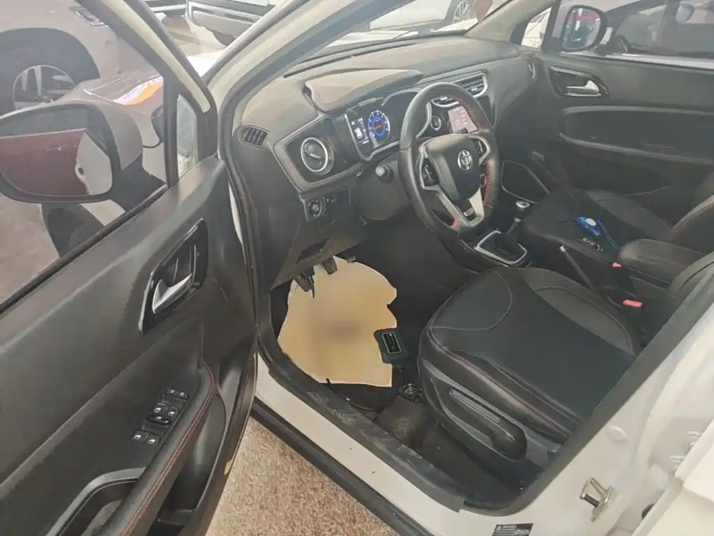 Zhonghua V3 2017 2016 1.5L Manual Smart