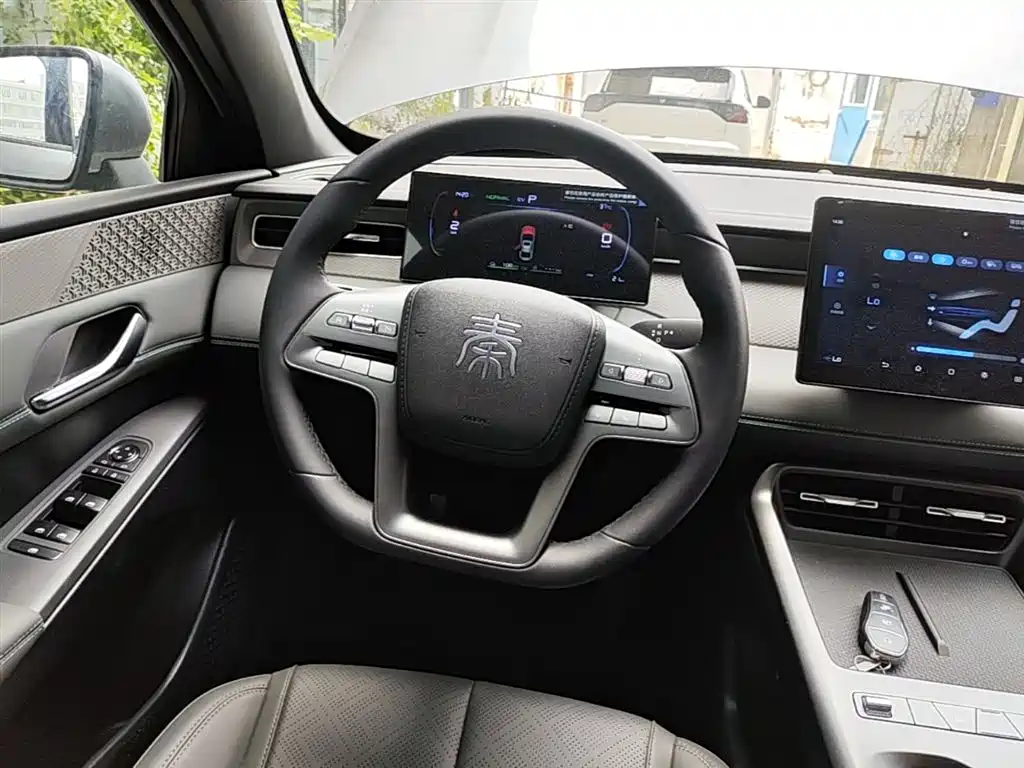 BYD Qin PLUS 2026 2026 DM-i Smart Edition 128KM Progressive