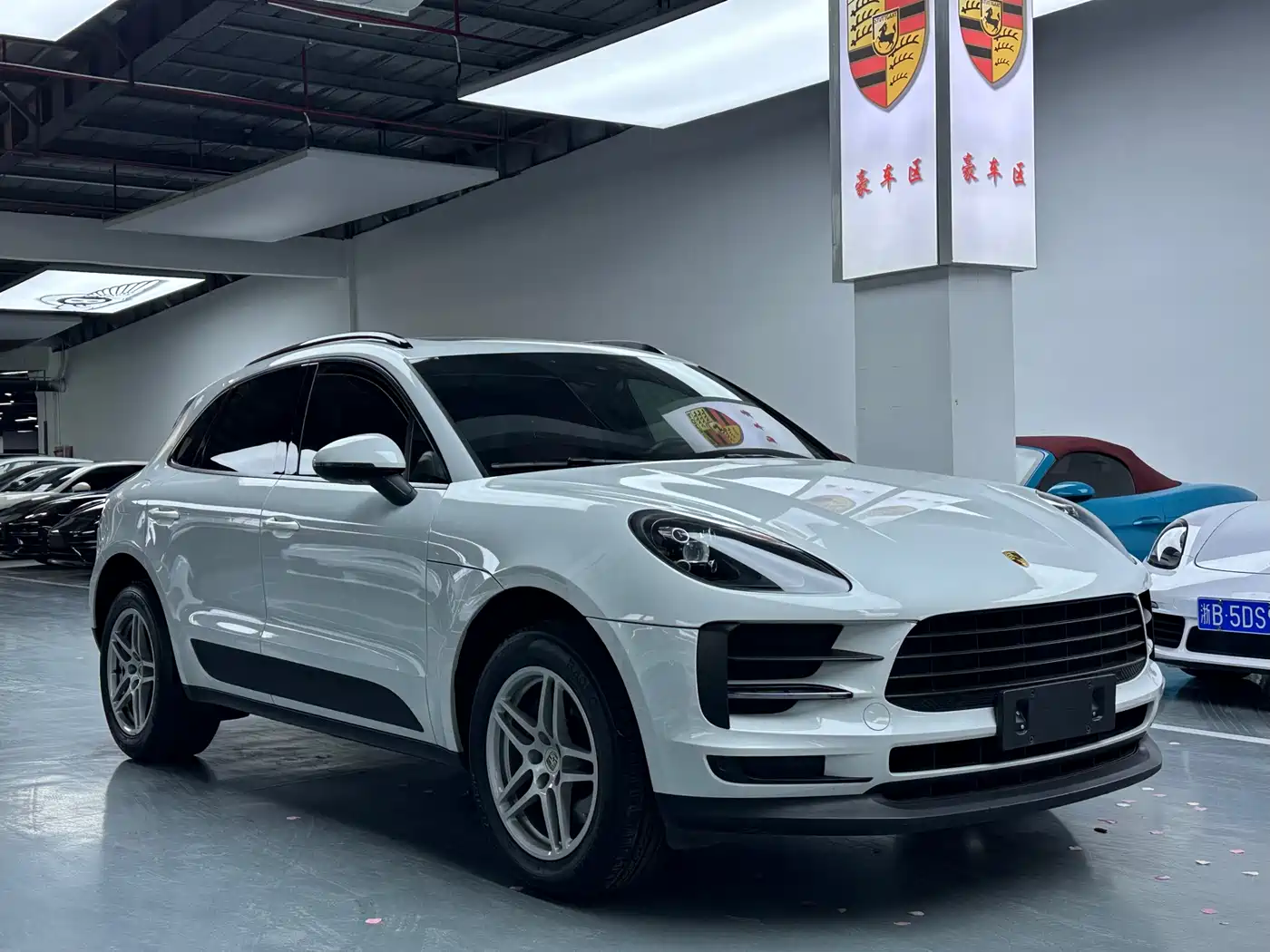 Porsche Macan 2018 Macan 2.0T фото 3