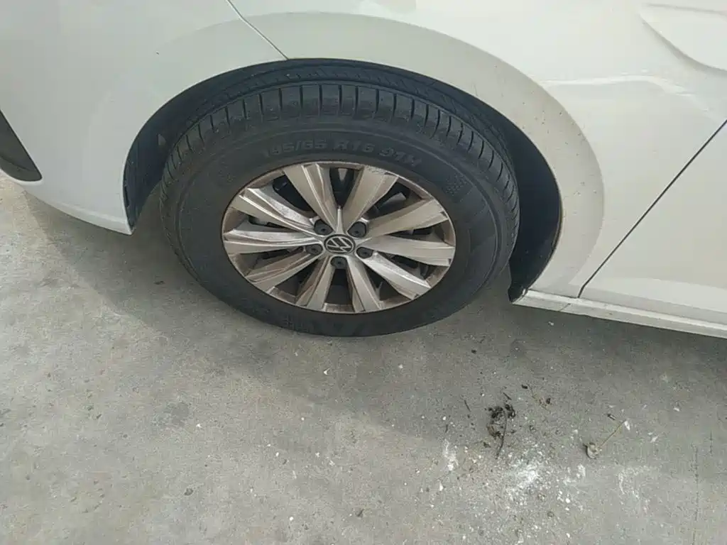 Фото 23 - Volkswagen Lavida
