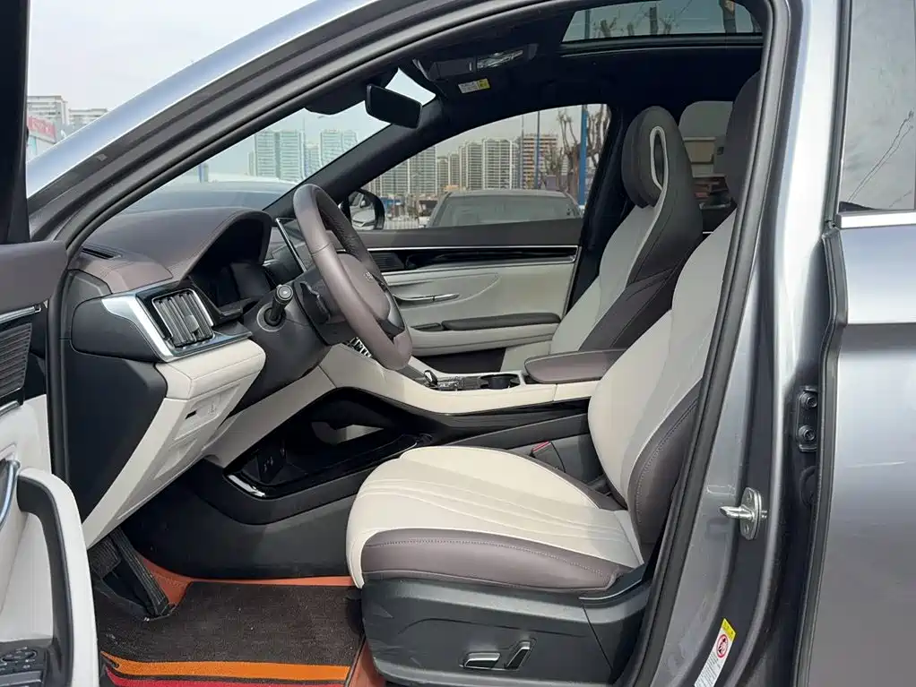 Photo 16 - BYD Song PLUS PHEV