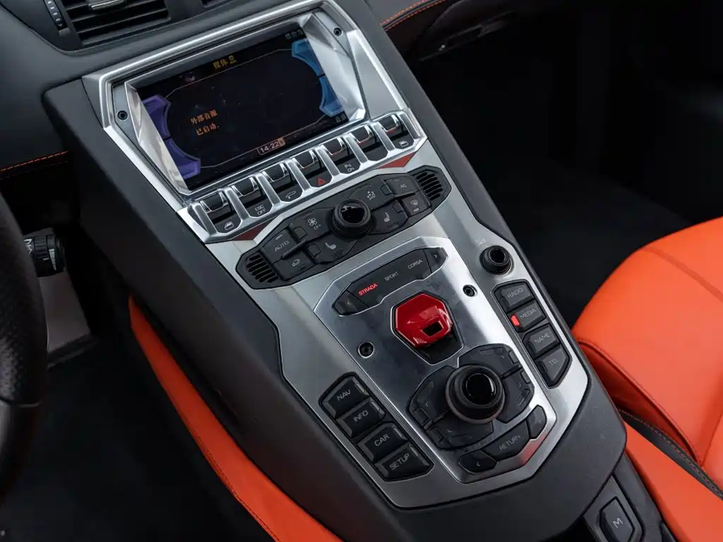 Lamborghini Aventador 2012 2011 LP 700-4