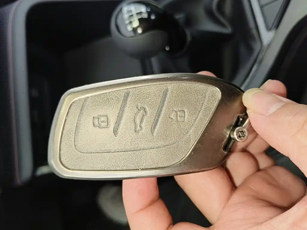 Фото 9 - Roewe i5