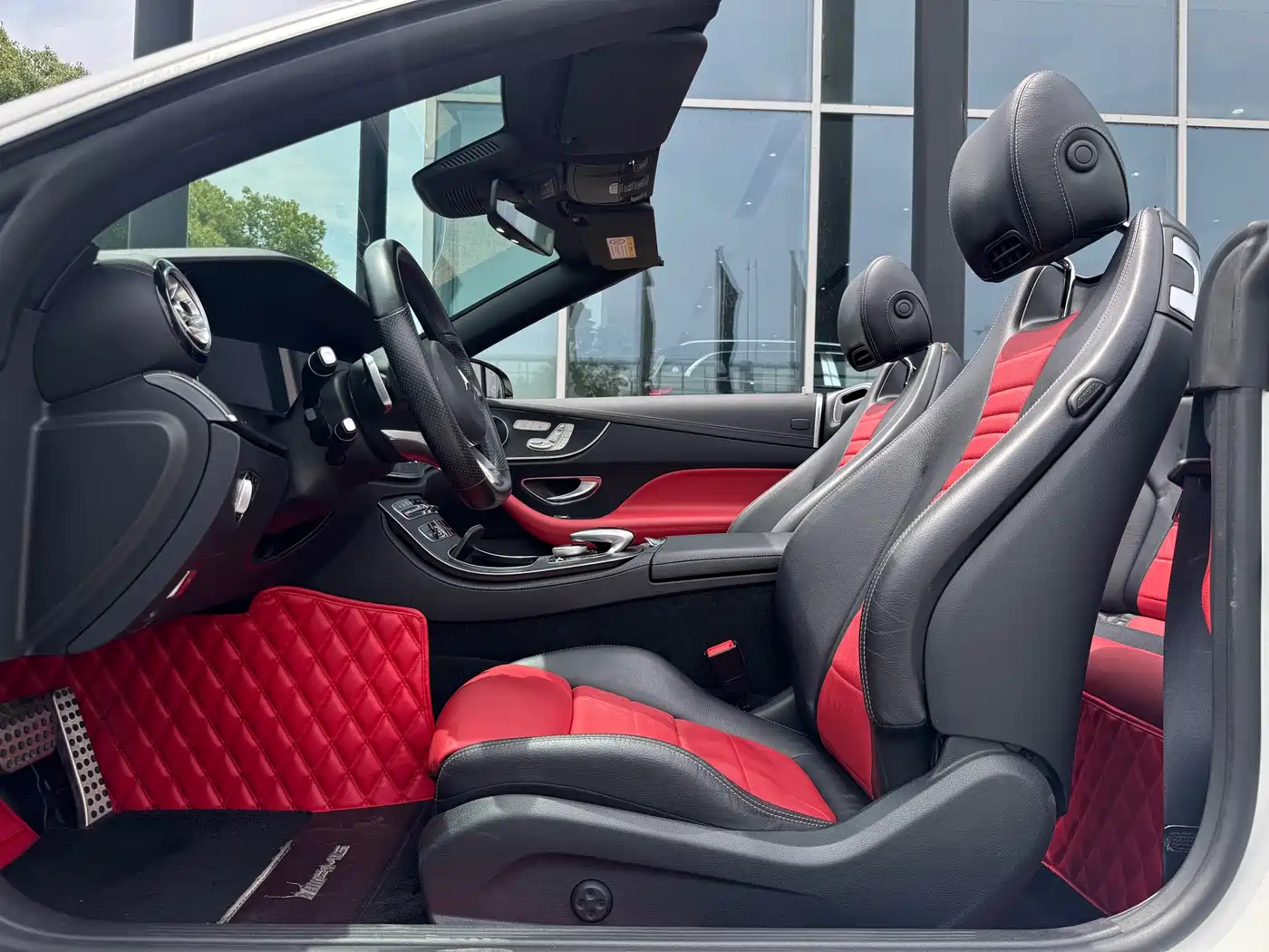Mercedes-Benz E-Class (Import) 2018 E 200 4MATIC Convertible Coupe фото 8