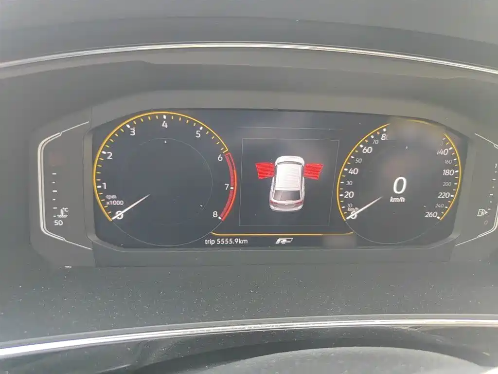 Volkswagen Tiguan L 2020 330TSI Auto 2WD R-Line Flagship China VI фото 4
