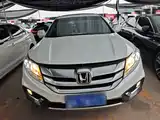 Photo 3 - Honda Crosstour