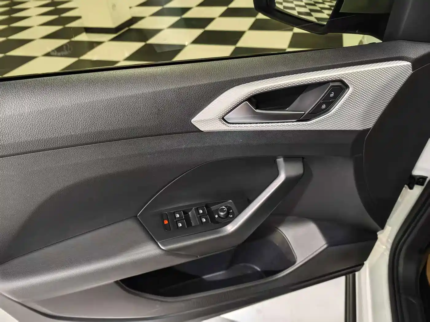 Volkswagen Tanying 2023 2023 Model 200TSI DSG Joy Smart Connect Edition