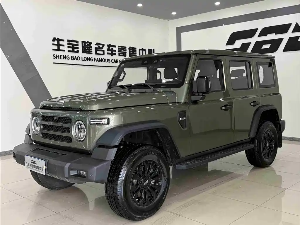 212 T01 2024 2.0T Explorer