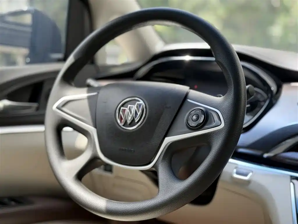 BUICK GL8