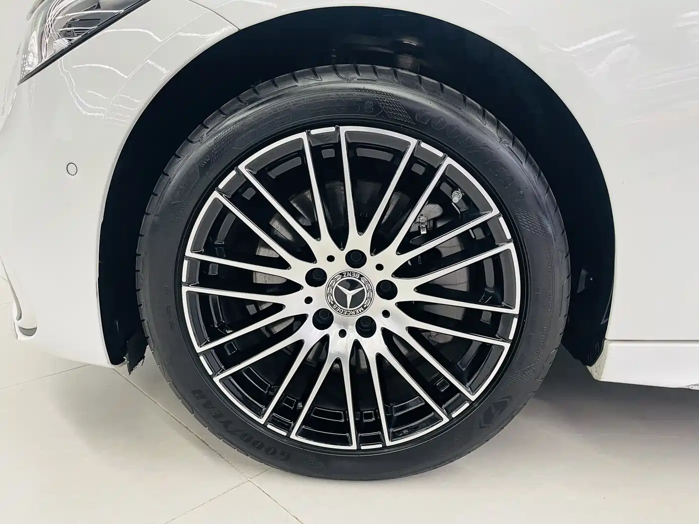 Mercedes-Benz C-Class 2024 C 260 L Sport фото 3