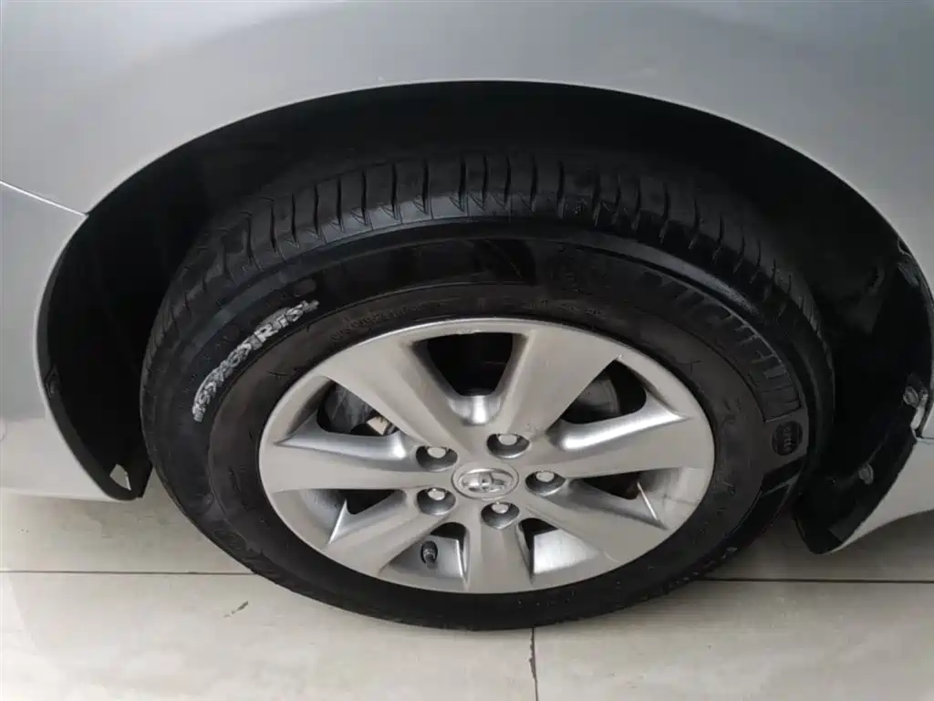 Toyota Corolla 2011 1.6L Automatic GL фото 23