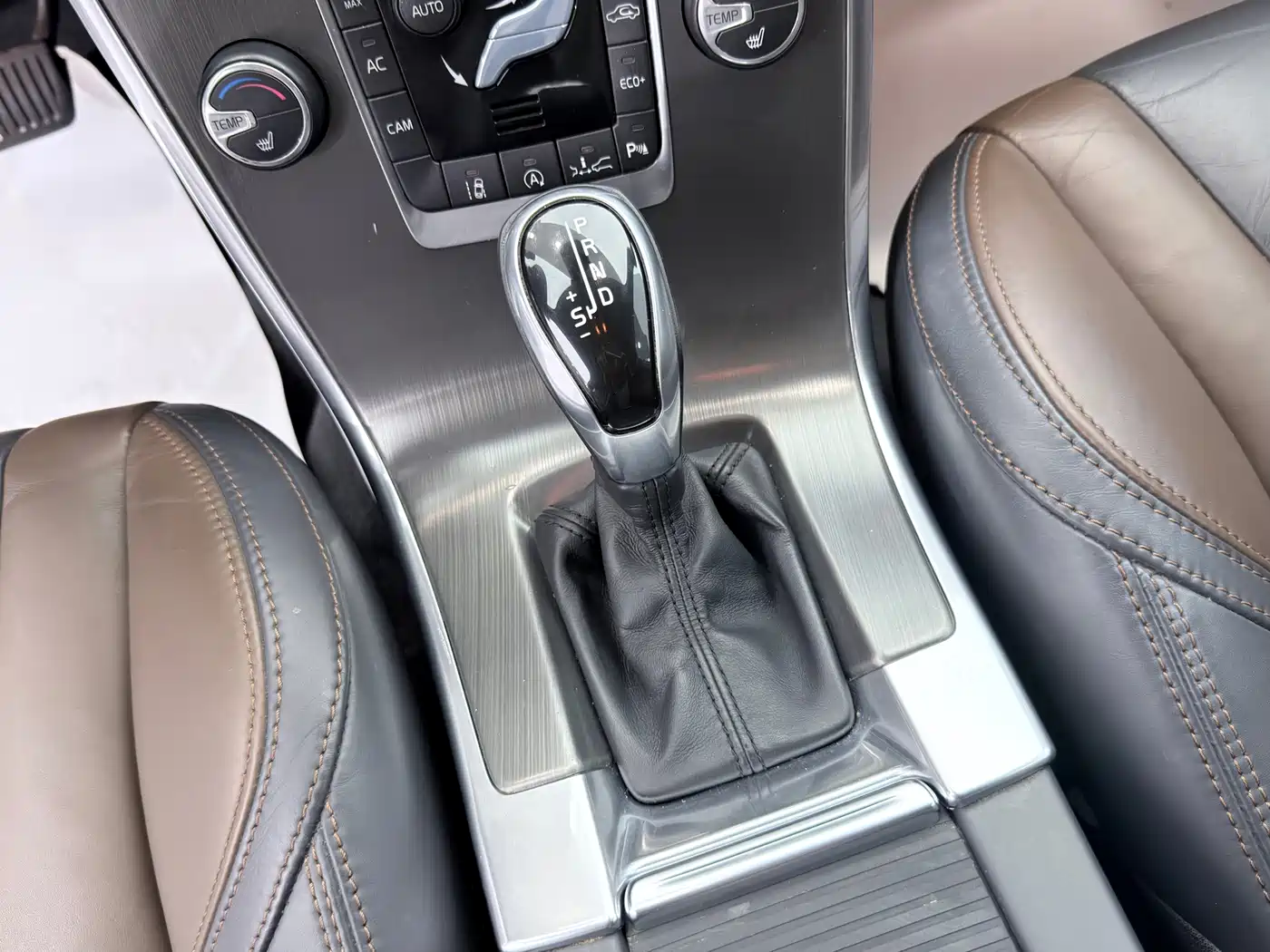 Volvo XC60 (Import) 2014 2014 Facelift T5 Elegance