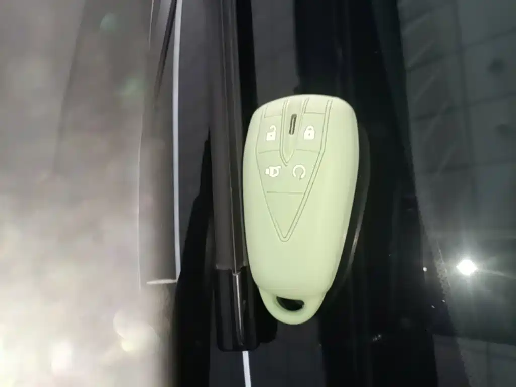 Changan UNI-V iDD 2025 2024 Blue Whale Smart iDD 136km Smart Cool