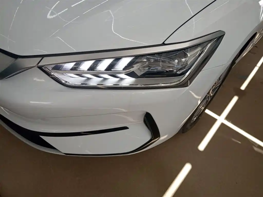 BYD Qin PLUS 2024 Glory Edition EV 510KM Leading фото 24