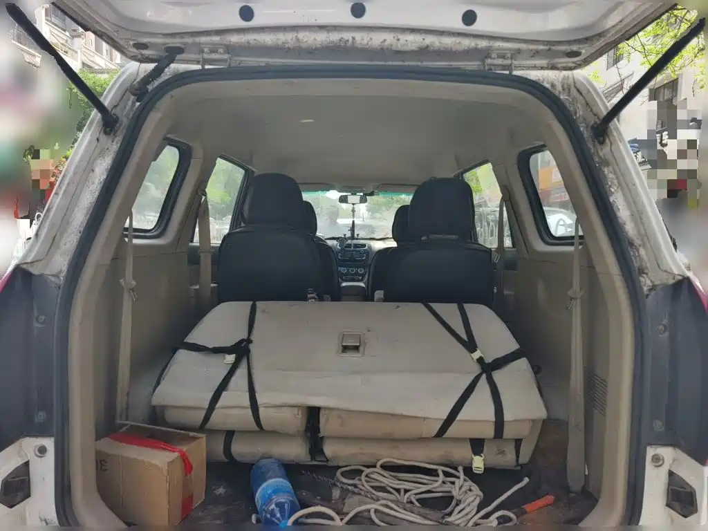 Jinbei Huachen Jinbei 750 2016 2015 1.5L Comfort Model