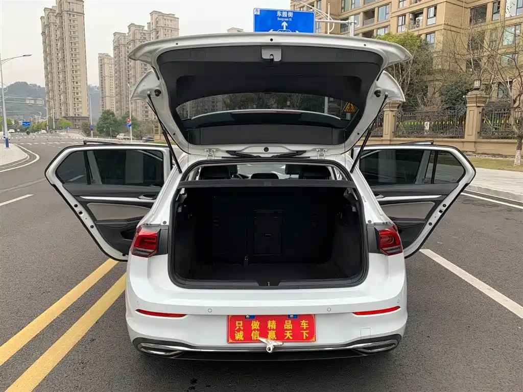 Volkswagen Golf 2023 280TSI DSG Pro фото 8