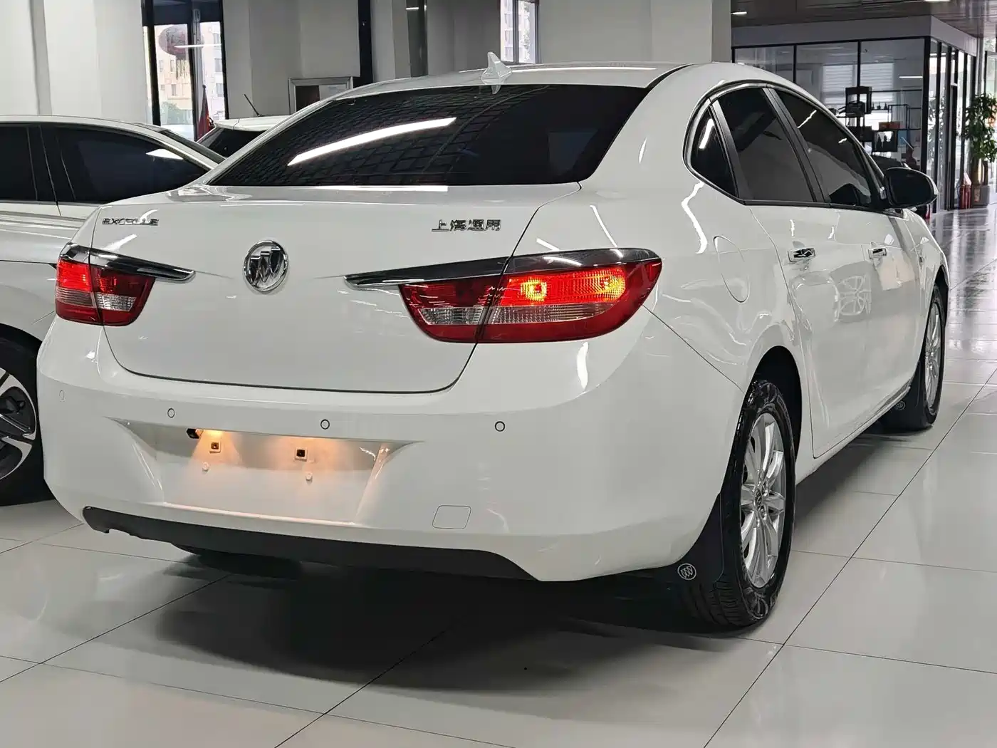Buick Excelle 2013 GT 1.8L Automatic Fashion Edition фото 3