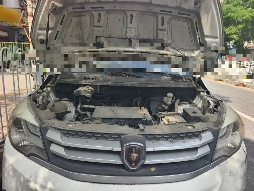 Jinbei Huachen Jinbei 750 2016 2015 1.5L Comfort Model
