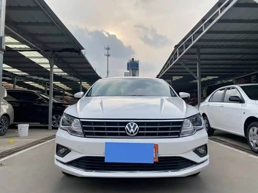 Volkswagen Jetta 2017 1.5L Manual Fashion фото 2