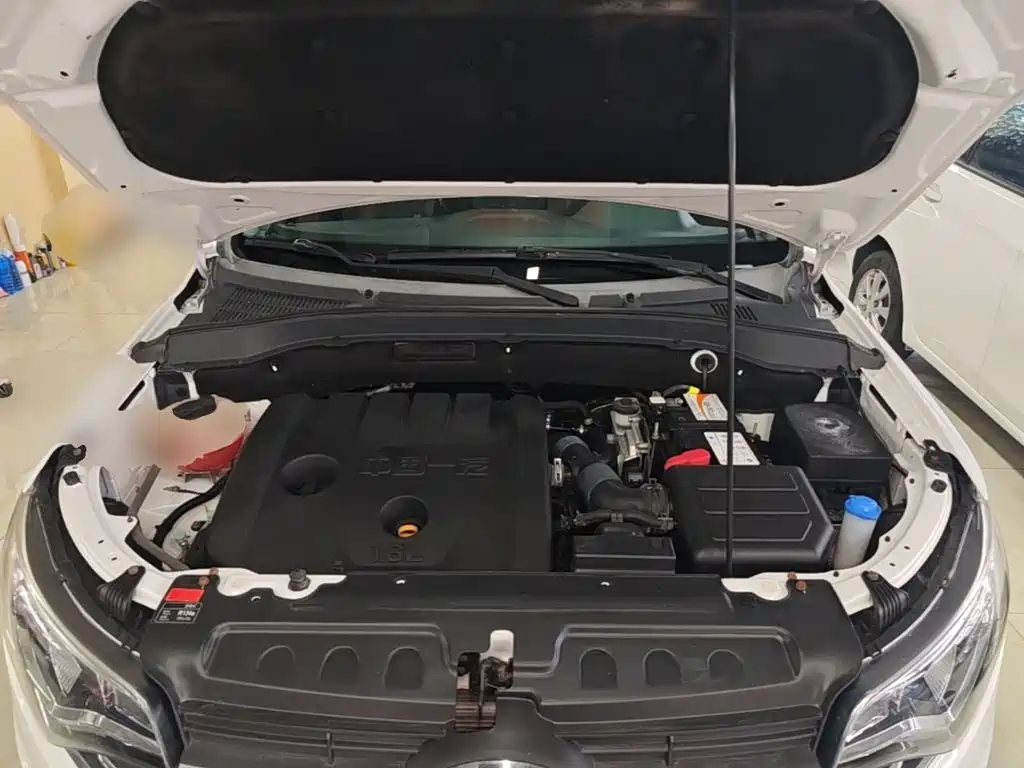 FAW Senya R7 2017 2017 Model 1.6L Automatic Prestige