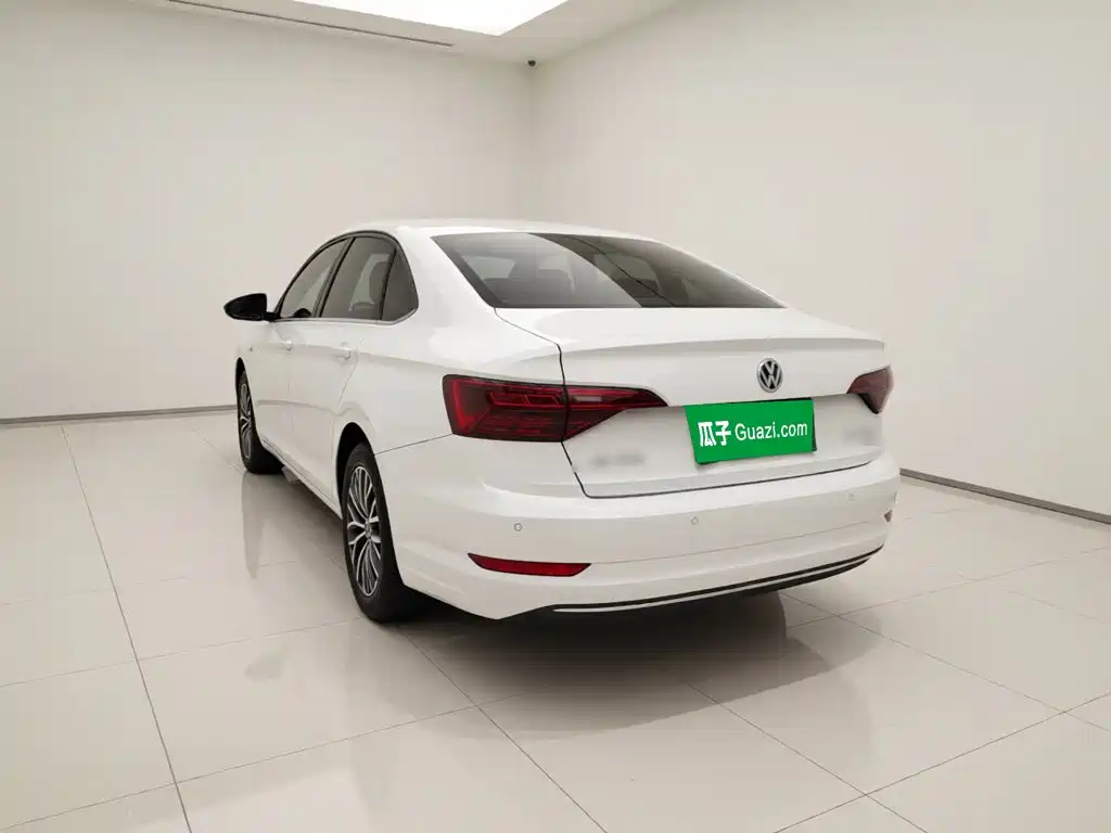 Photo 4 - Volkswagen Sagitar