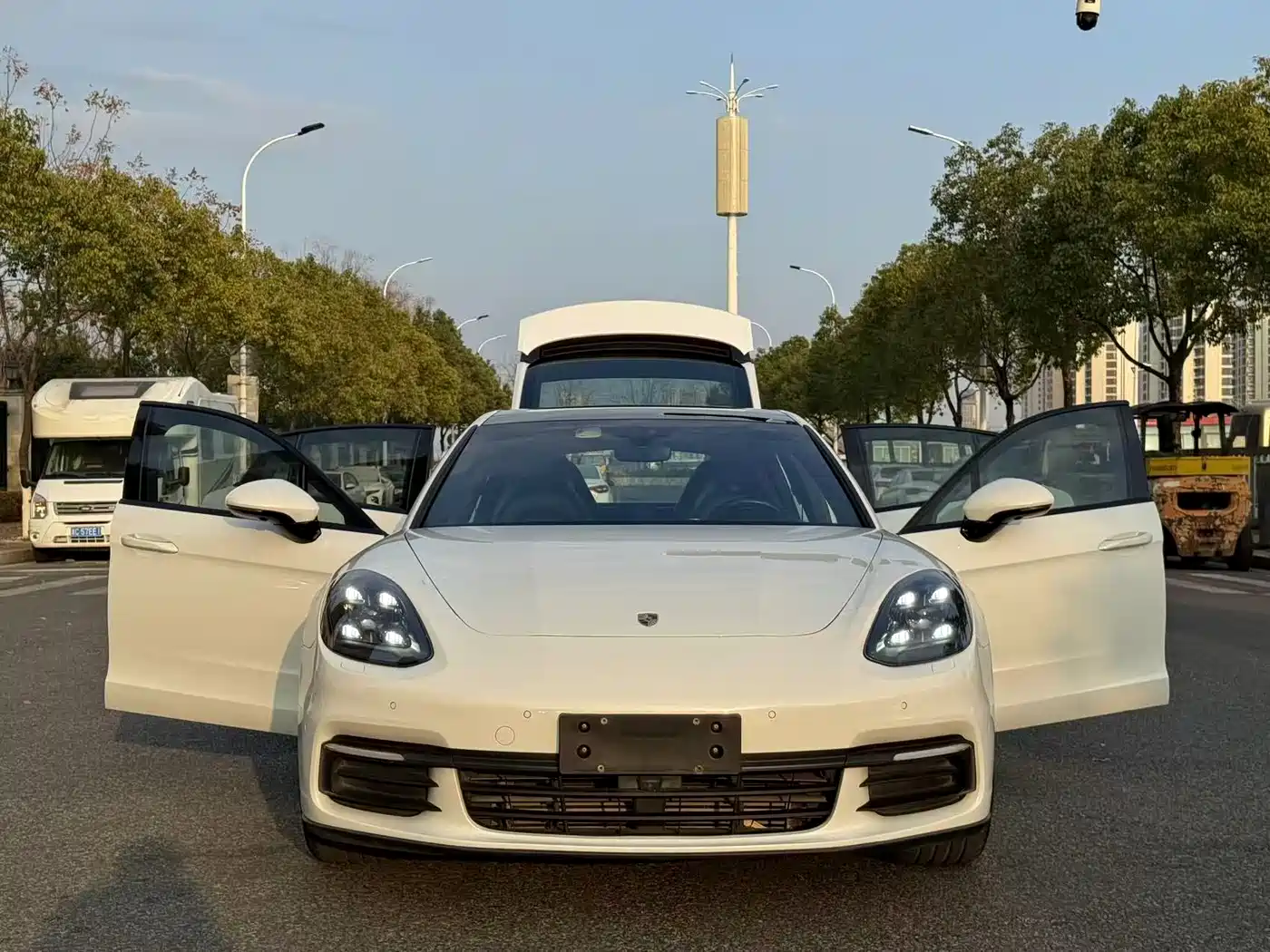 Porsche Panamera 2017 Panamera 3.0T фото 10
