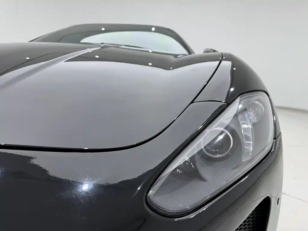 Photo 9 - Maserati GranTurismo