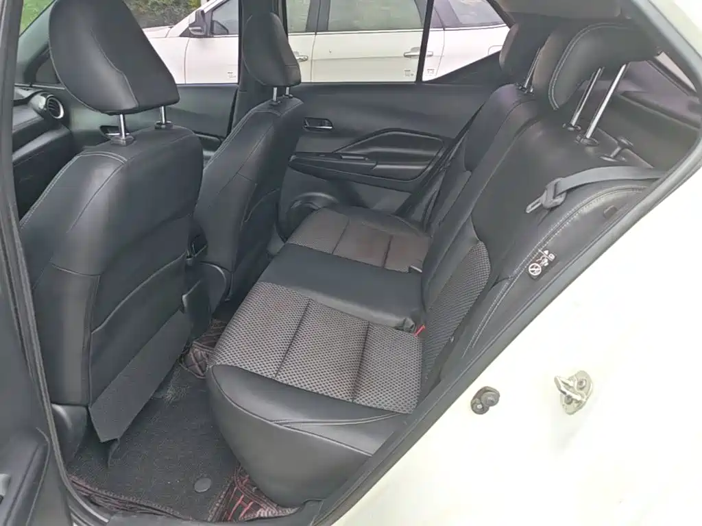 Nissan Kicks 2018 2017 1.5L CVT Smart Edition
