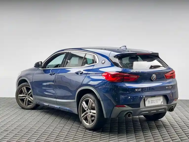 Фото 6 - BMW X2