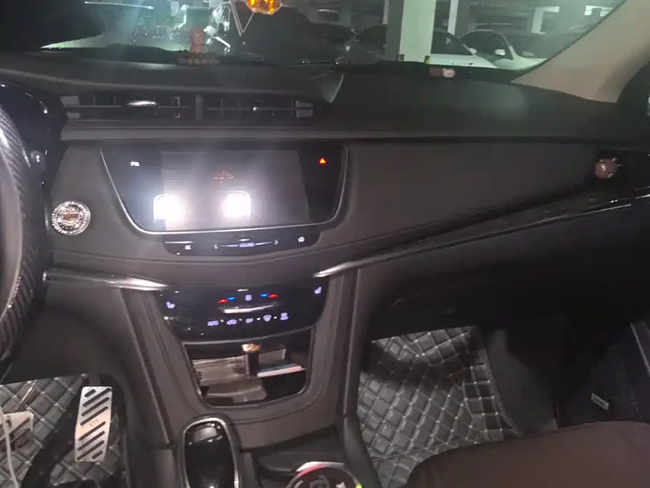 Cadillac XT5 2018 25T Luxury фото 13