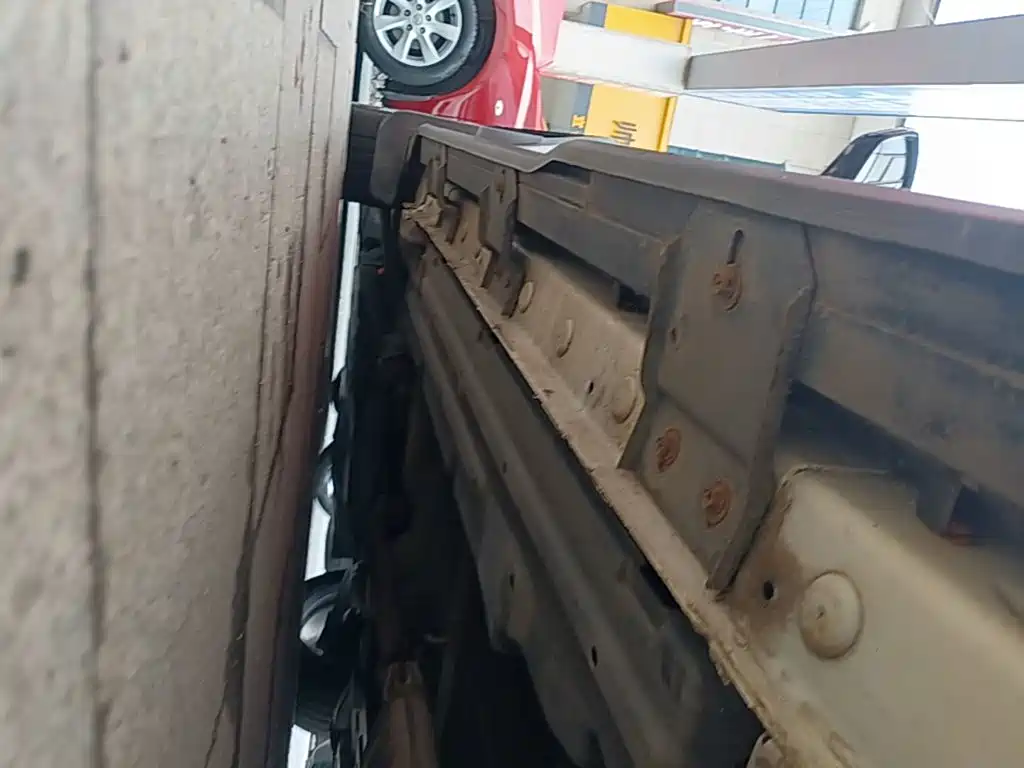 BYD Tang 2019 2018 2.0T Automatic Smart Connection Honor Edition 7-Seater China V